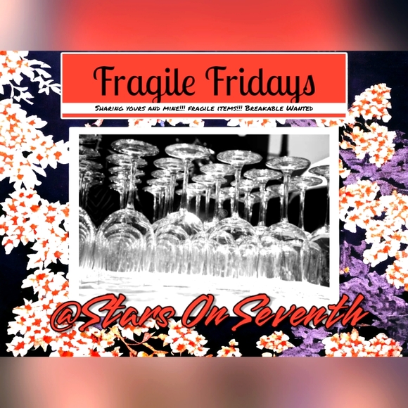 FRIDAY SHOWS 8PM EST - Picture 1 of 1